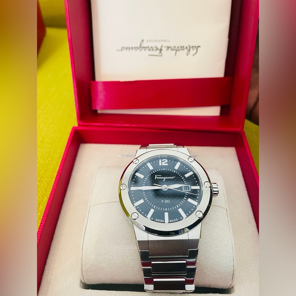 Salvatore Ferragamo Stainless Steel Watch
$1,895 Size: OS
NWT